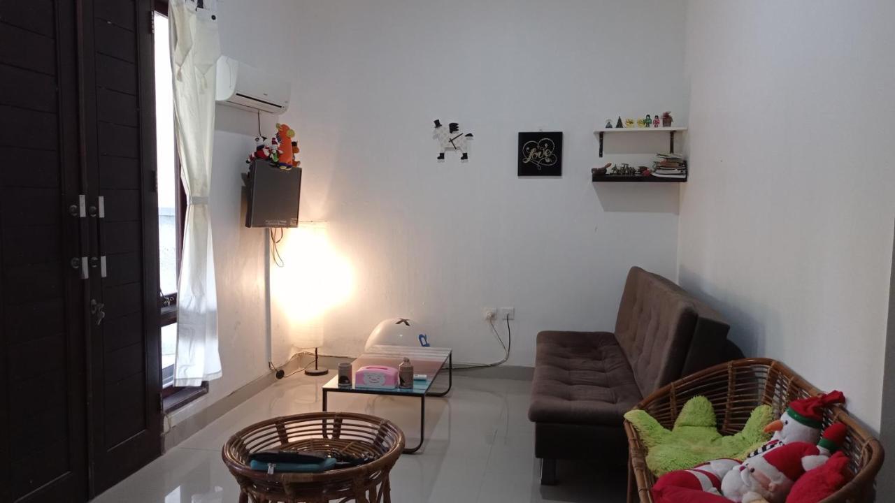 Neny'S Homestay Saba Εξωτερικό φωτογραφία